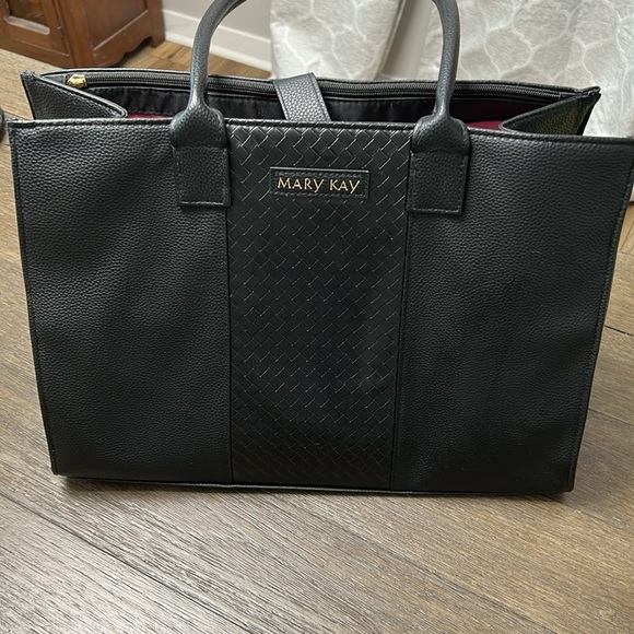 Mary Kay Textured Black Travel Handbag 17 x 30 inches - Picture 2 of 9